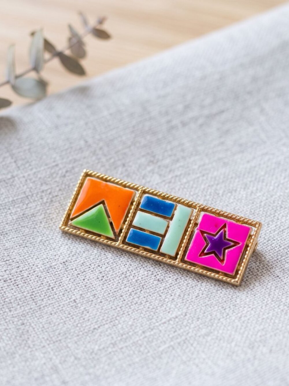 Vintage 80s Geometric Color Block Enamel Bar Brooch Gold Tone Pop Art Pin